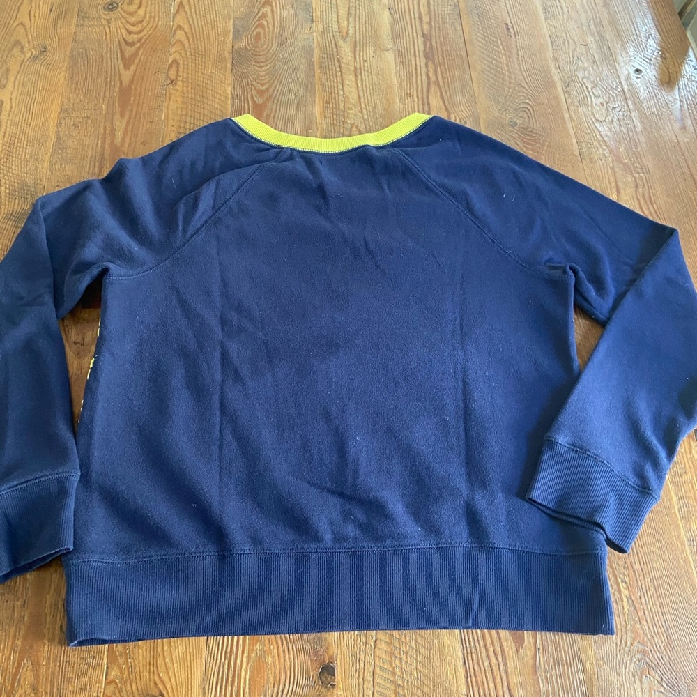 Sweater - Picture 3 of 3